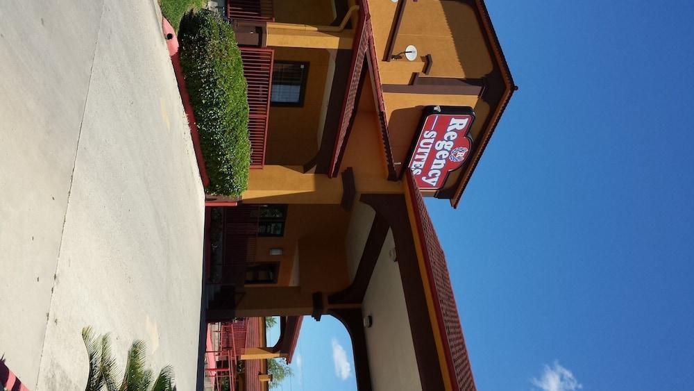 Regency Suites Iah Beltway 8 Χιούστον Εξωτερικό φωτογραφία